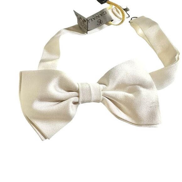 Canali White Italian Silk Bow Tie NWT - Picture 3 of 7